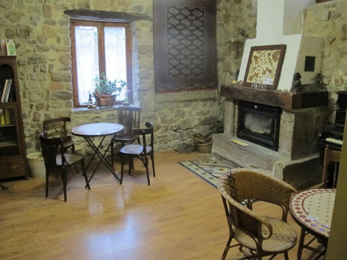 Готель Casa Barria Pradoluengo Екстер'єр фото